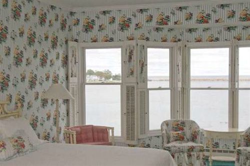 Hotel Iroquois แมคคิแนคไอแลนด์ ภายนอก รูปภาพ